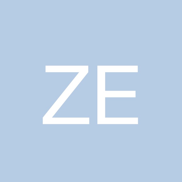 Profile Picture of Zeina El-aaraj (@zeitheo) on Poshmark