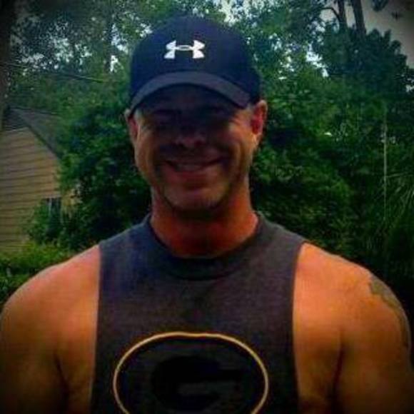 Profile Picture of Daniel Moritz (@moritz1012) on Poshmark