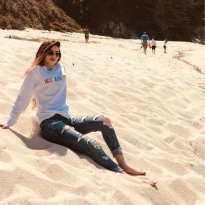 Profile Picture of Angelica Villa (@gabby_villa12) on Twitter