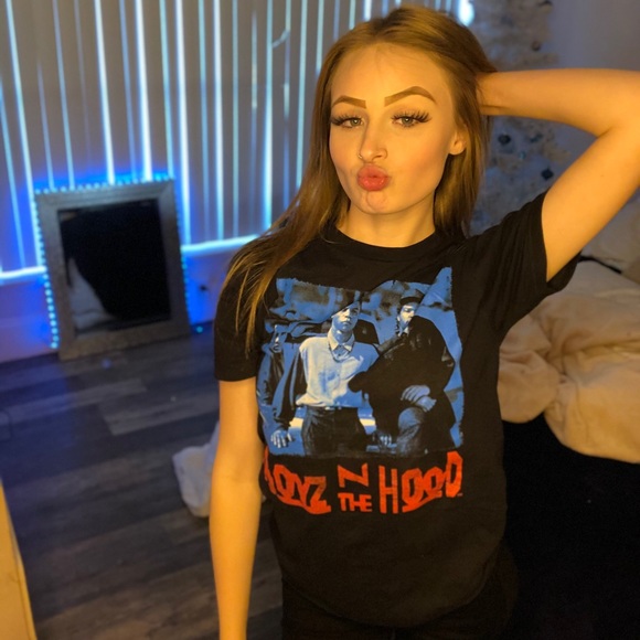 Profile Picture of Alexus Hindsman (@alexushindsman) on Poshmark