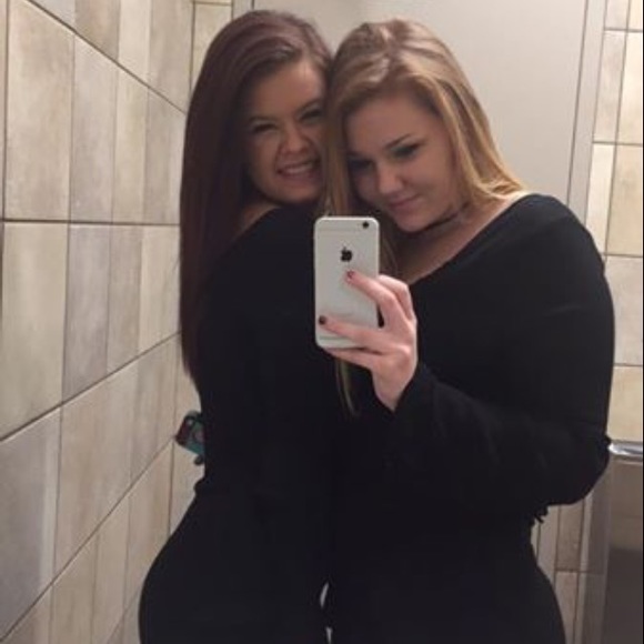 Profile Picture of Kiersten Biggers (@kpbiggers) on Poshmark