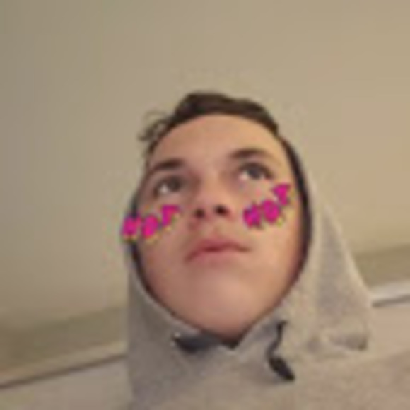 Profile Picture of Chasen Monroe (@chasenmonroe775) on Poshmark