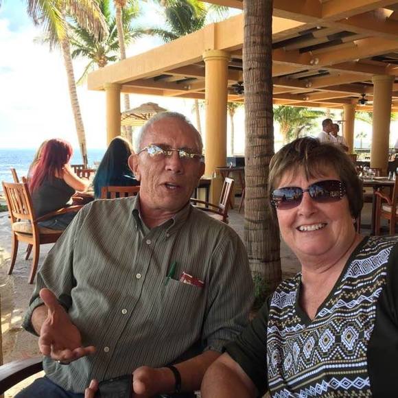 Profile Picture of Dayleen Liakos (@dliakos) on Poshmark