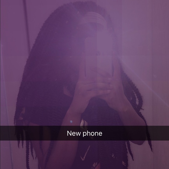 Profile Picture of Nya Moore (@nyaamoore) on Poshmark