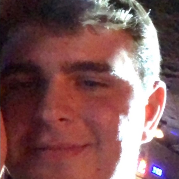 Profile Picture of Ben Morrow (@benmike11) on Poshmark