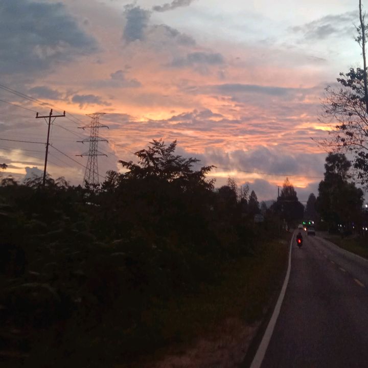 Profile Picture of abcdefghijklmika (@monikamofisa) on Tiktok