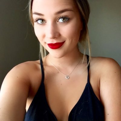 Profile Picture of Shawna (@shawnaridge) on Twitter