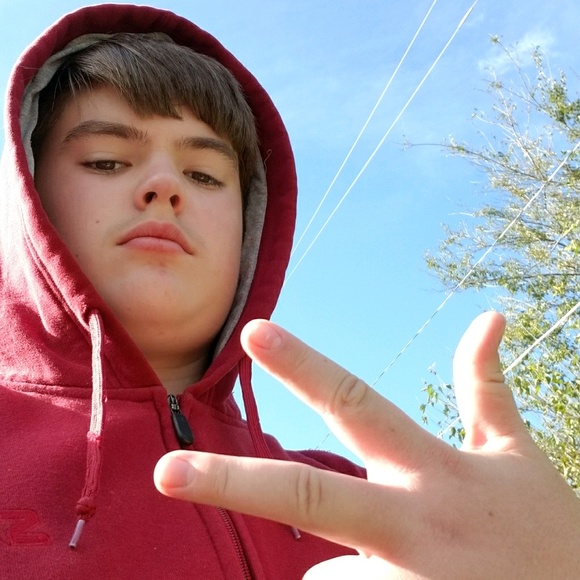Profile Picture of Riley Widhalm (@theallegedsin) on Poshmark