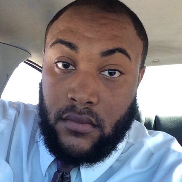 Profile Picture of Derrick Dozier ii (@ddozierii) on Poshmark