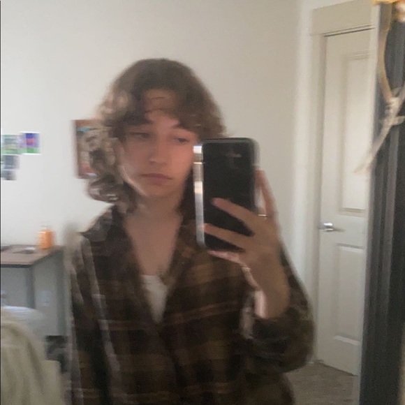 Profile Picture of Corrie Gohman (@corriegohman_) on Poshmark