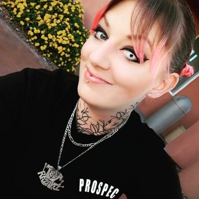 Profile Picture of Hayley Needham (Miss Kitty) (@MissKittyPawz) on Twitter