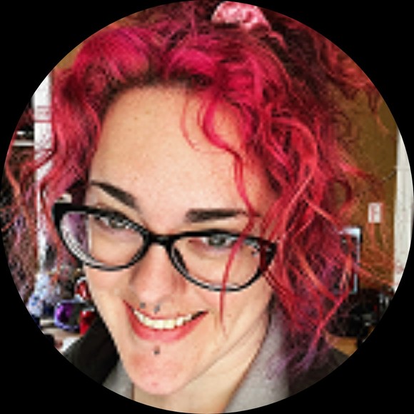 Profile Picture of Emily Patch (@donteandabby) on Poshmark