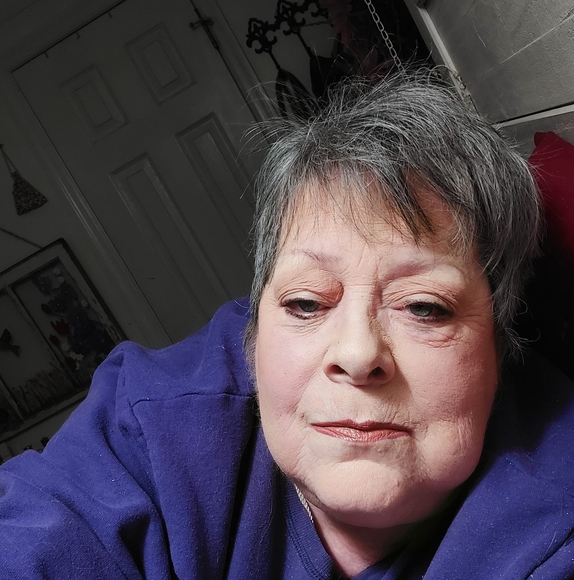 Profile Picture of Alice Miller (@millerlolly) on Poshmark