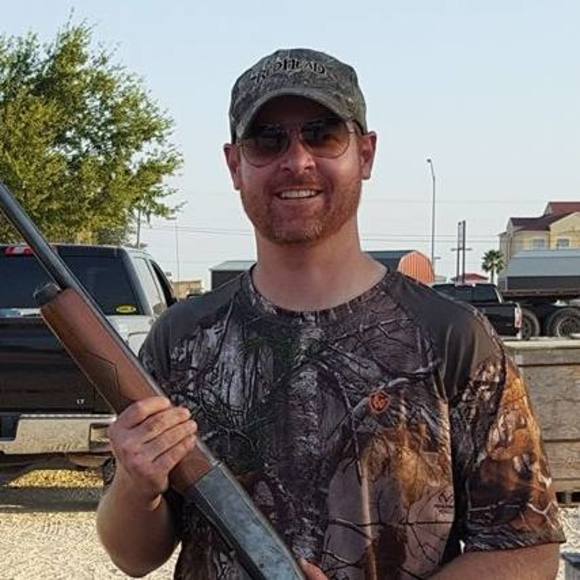 Profile Picture of Eric Enger (@ericenger) on Poshmark