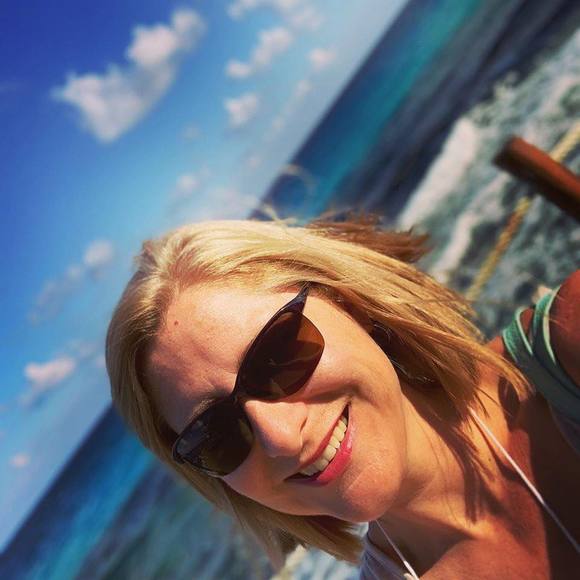 Profile Picture of Karen Rector (@rectorkaren) on Poshmark