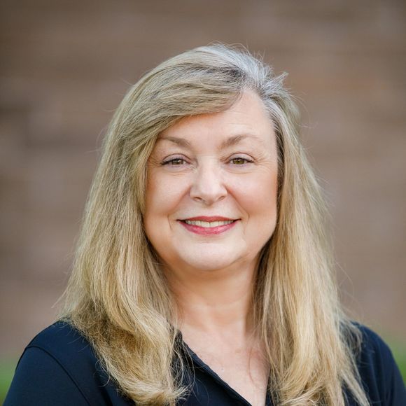 Mickie Kirshner - Poshmark Profile Picture of Mickie Kirshner (@mickirsh) on Poshmark