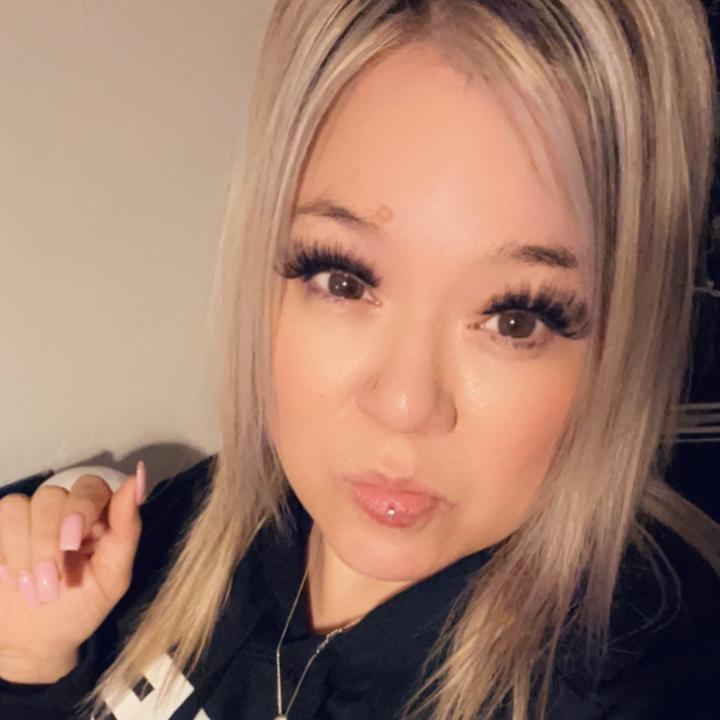 Profile Picture of Crystal Cantu (@@cryslee806) on Tiktok