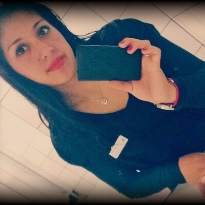 Profile Picture of Nicole Arango (@esfhefany) on Twitter