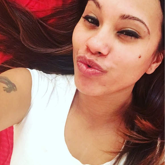 Profile Picture of Janessa Ramirez (@lov3me) on Poshmark