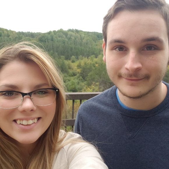 Profile Picture of Alex Gendron (@agend) on Poshmark