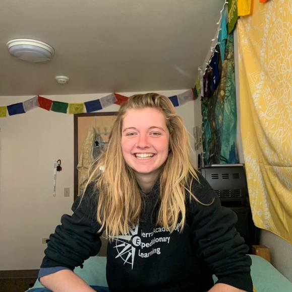 Profile Picture of Kialey Derock (@kialeyderock) on Poshmark