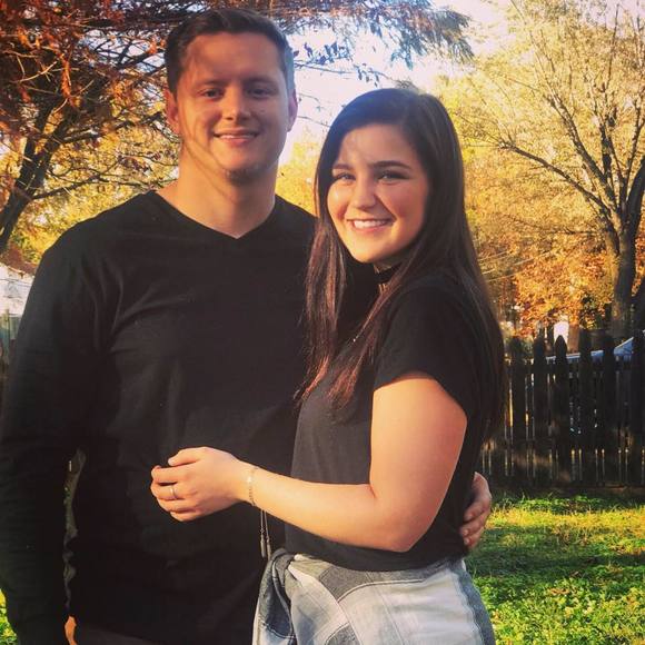 Profile Picture of Kellsie Caraway (@kellsie97) on Poshmark