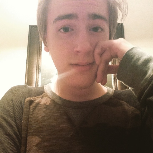 Samuel Sapp - Poshmark Profile Picture of Samuel Sapp (@samuel9277) on Poshmark