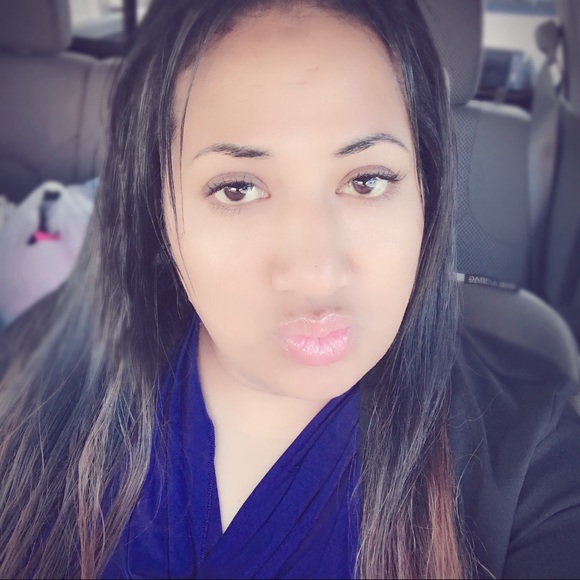 Profile Picture of Jevah Nansen (@nansen) on Poshmark