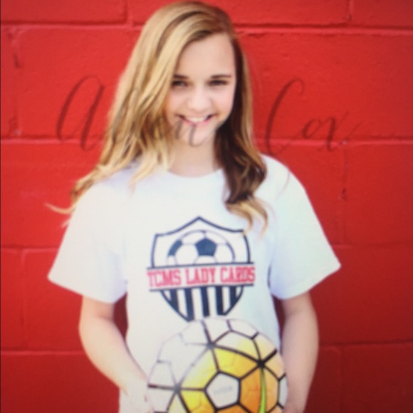 Profile Picture of Mia Bubnick (@miabubniick) on Poshmark