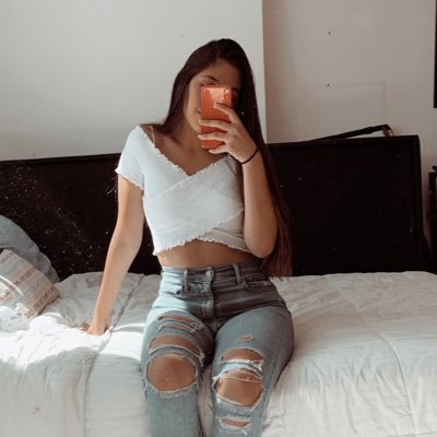 Profile Picture of Angelina Escobar (@angie_escobarrr) on Twitter