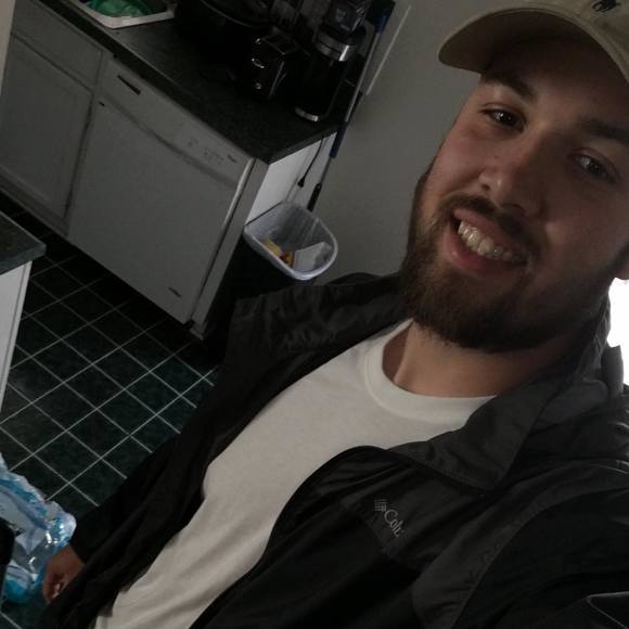 Profile Picture of Brandon Kearns (@kearns_brandon) on Poshmark