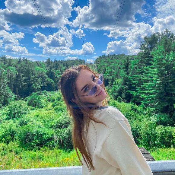 Profile Picture of Maisy Jane (@majane) on Poshmark