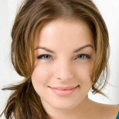 Profile Picture of Robyn Serna (@RobynSerna) on Twitter