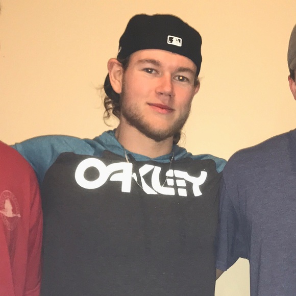 Profile Picture of Hamilton Hudson (@hamiltonh55) on Poshmark