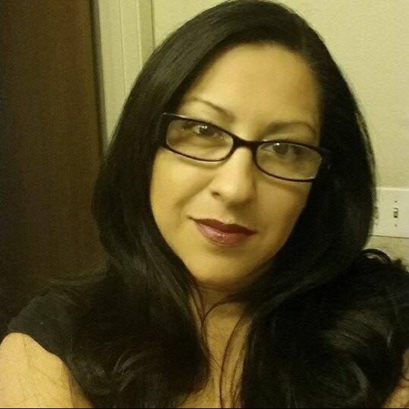 Rebecca Sermeno - Poshmark Profile Picture of Rebecca Sermeno (@rsermeno71) on Poshmark