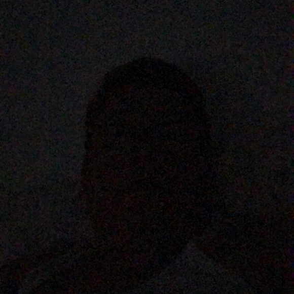 Profile Picture of Sandro Lelis (@sanlee0468) on Poshmark