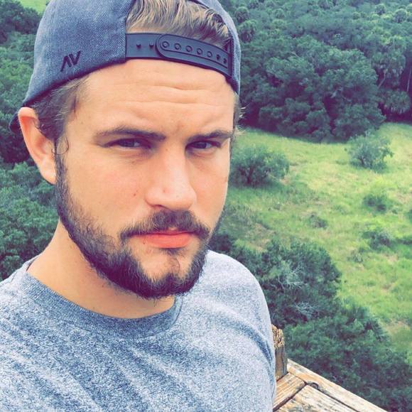 Profile Picture of Chad Grimm (@chadgrimm) on Poshmark