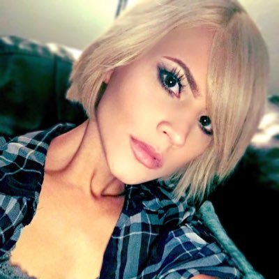 Profile Picture of Kimberly Henderson (@kimmylou1988) on Twitter