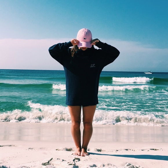 Profile Picture of Aimee Gonsoulin (@aimeeclaaire) on Poshmark