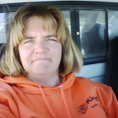 Profile Picture of Jennifer Stapleton (@36Stapleton) on Twitter