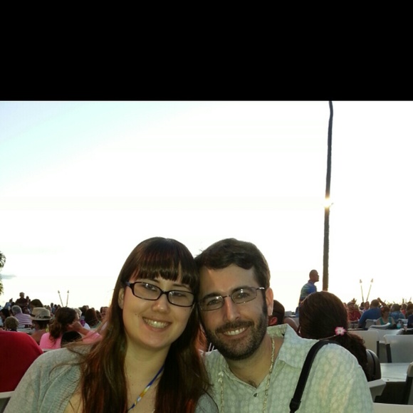 Profile Picture of Ashley Lilienthal (@thelili) on Poshmark