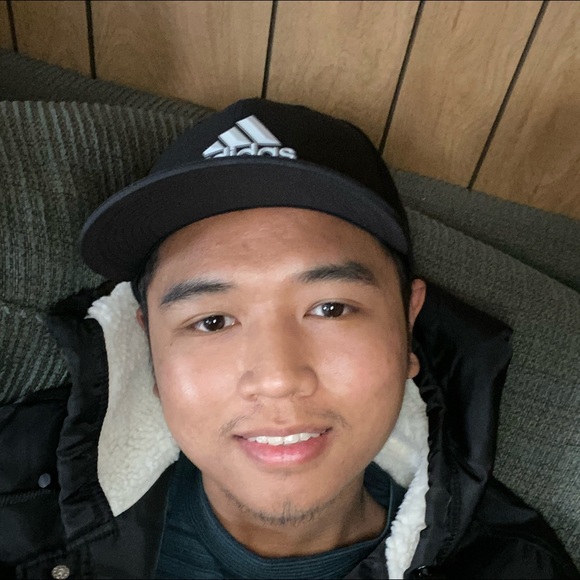 Profile Picture of Adrian Mojado (@adrianmojado) on Poshmark