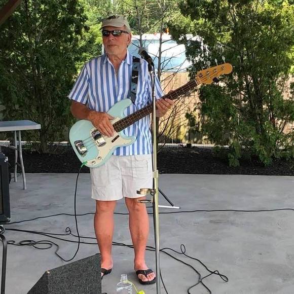 Profile Picture of John Gallagher (@fendergroove) on Poshmark