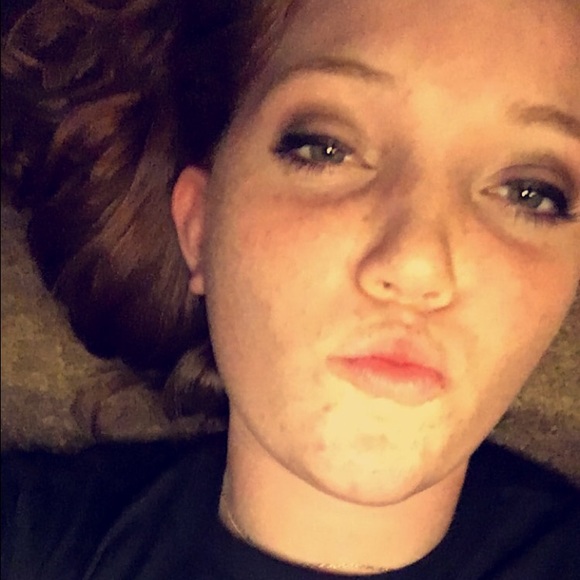 Savannah Byrd - Poshmark Profile Picture of Savannah Byrd (@mannibyrd) on Poshmark