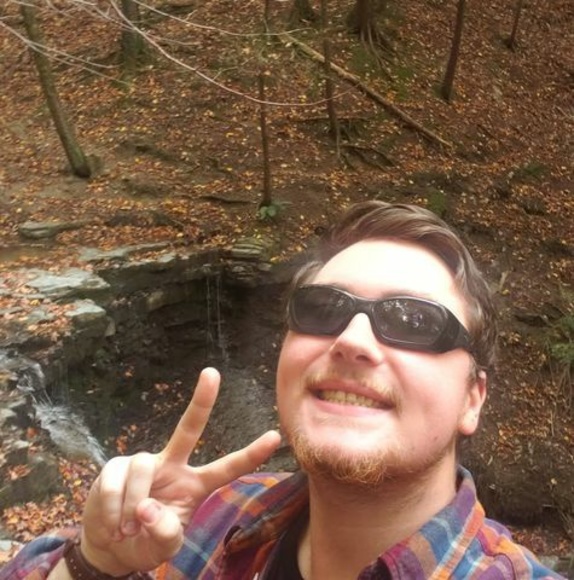 Profile Picture of Mike Diraffaele (@mikediraffaele) on Poshmark