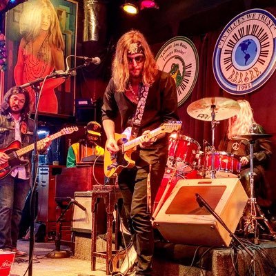 Profile Picture of Jake Lee Carter (@jacoblcarter35) on Twitter