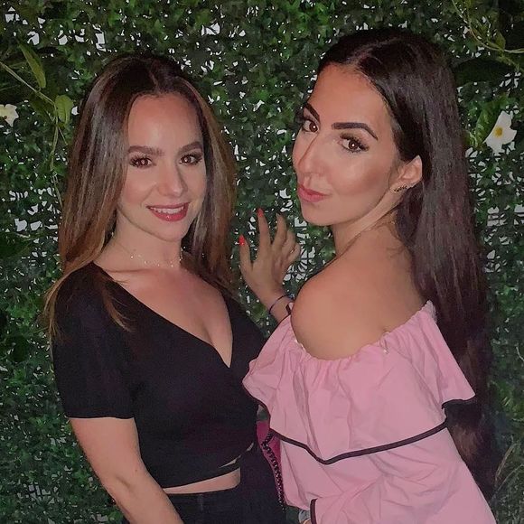 Profile Picture of Chana Zelcer (@hzelcer) on Poshmark