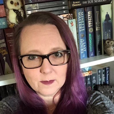 Profile Picture of Lisa🦉📚~ OwlBeSatReading (@OwlBeSatReading) on Twitter
