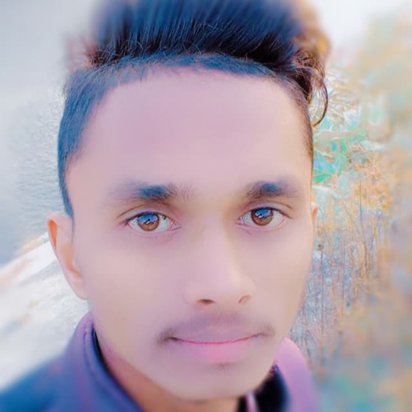 Profile Picture of Lakshman kumar Lakshman kumar (@lakshman404) on Poshmark