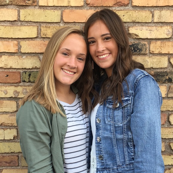 Profile Picture of Riley Rourke (@rileyrourke) on Poshmark